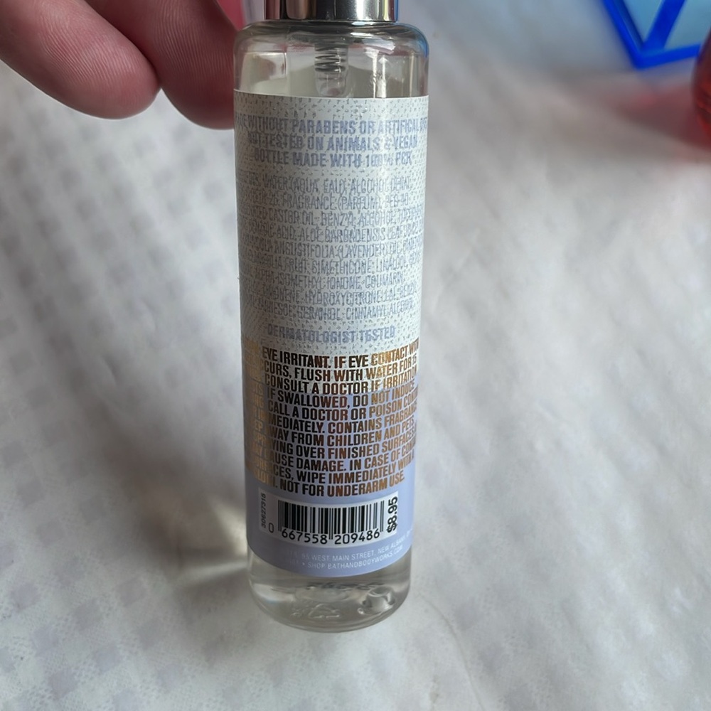 Bath & BodyWorks Variety Bundle - Picture 9 of 11